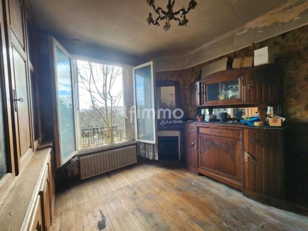 Maison en meulière à rénover - rue Albert Darmont