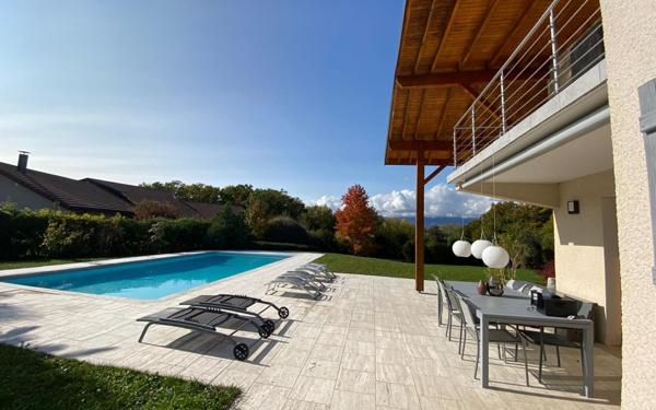 Maison à vendre    6 pièces • 246 m2 Messery