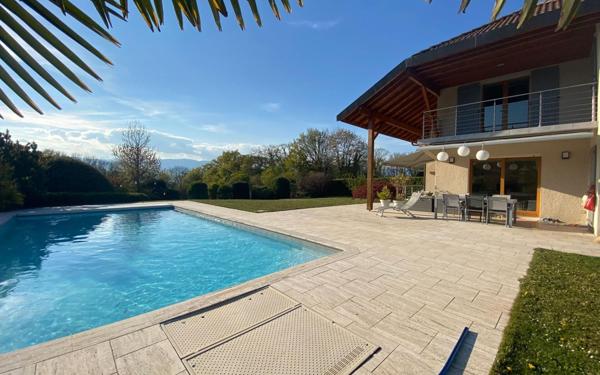 Maison à vendre    6 pièces • 246 m2 Messery