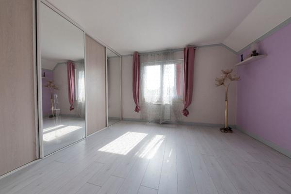 Maison Vaires Sur Marne 4 pièce(s) 80 m2