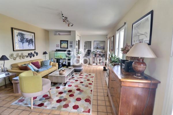 MAISON À VENDRE DE 5 PIÈCES DE 194,00 M²