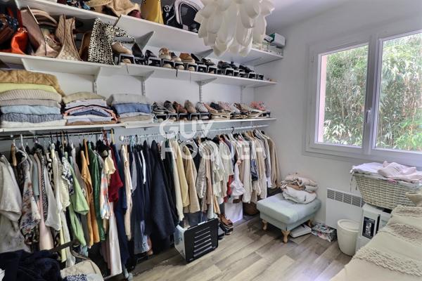 MAISON À VENDRE DE 5 PIÈCES DE 194,00 M²