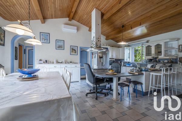 Maison 5 pièces de 168 m² à Sainte-Marie-de-Ré (17740)