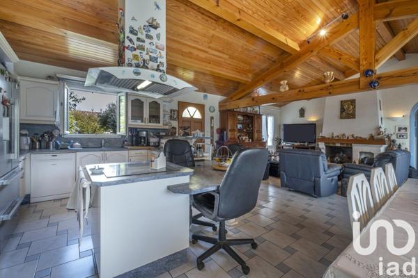 Maison 5 pièces de 168 m² à Sainte-Marie-de-Ré (17740)