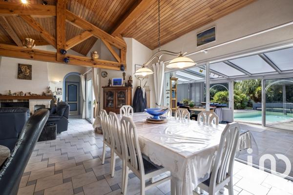 Maison 5 pièces de 168 m² à Sainte-Marie-de-Ré (17740)