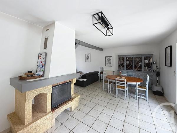 Maison à vendre  6 pièces - 105 m 2   CHARTRES  - 28