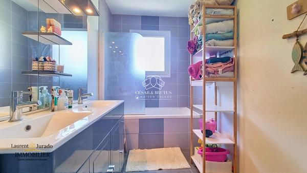 ARNAS – MAISON RÉCENTE 131 M² – 5 CHAMBRES – SUITE PARENTALE – CLIMATISATION REVERSIBLE