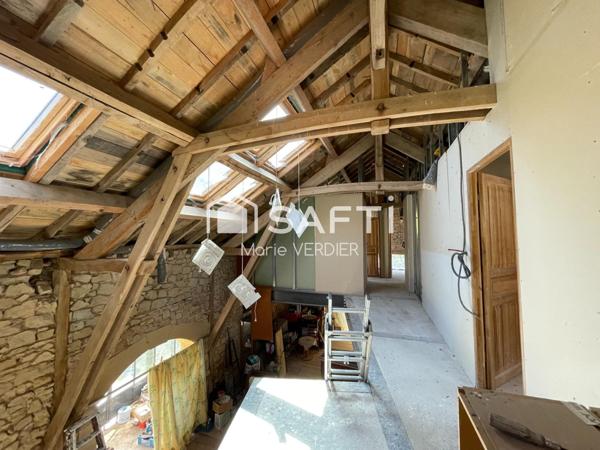 Belle grange à rénover dans un cadre calme et verdoyant