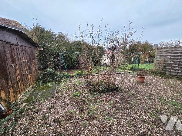 Maison de ville - Jardin et garage - TOUL.