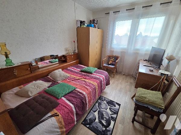 Maison de ville - Jardin et garage - TOUL.