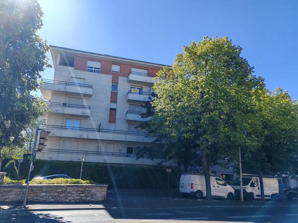 Appartement gare ERMONT-EAUBONNE - 1 pièce - 32.18 m2