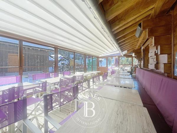 Montriond, Local et fonds de commerce  95 m² à vendre