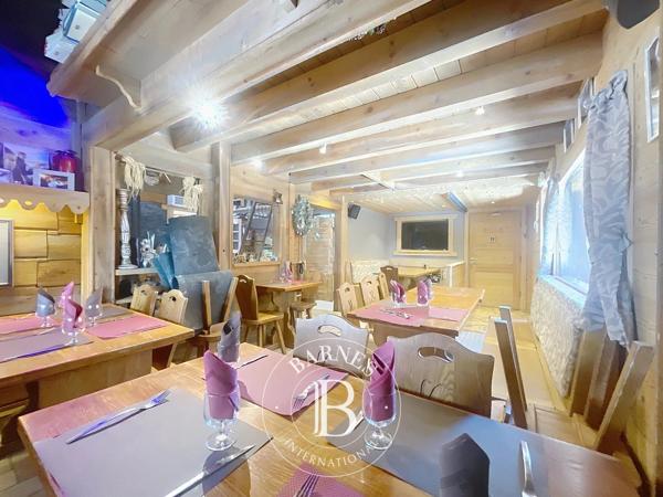 Montriond, Local et fonds de commerce  95 m² à vendre