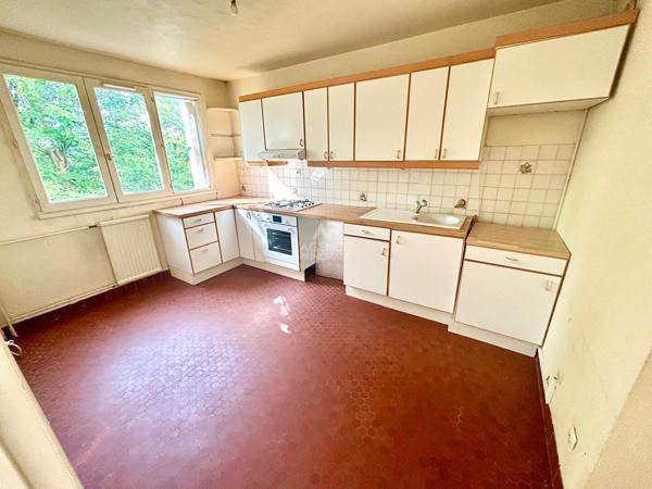 appartement 4 pièces 82m² verneuil sur seine €199 900 ** - Référence 996