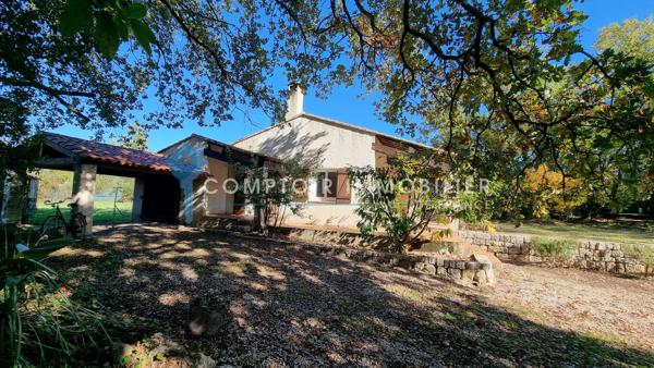 Villa
                                                                                                                                                                                                                                                                                                                        4 pièce(s)                                                                                                                                                                                                          3 chambre(s)                                                                                                                                                                                                          102  m²