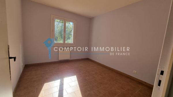 Villa
                                                                                                                                                                                                                                                                                                                        4 pièce(s)                                                                                                                                                                                                          3 chambre(s)                                                                                                                                                                                                          102  m²