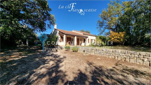 Villa
                                                                                                                                                                                                                                                                                                                        4 pièce(s)                                                                                                                                                                                                          3 chambre(s)                                                                                                                                                                                                          102  m²