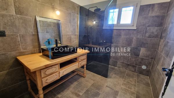 Villa
                                                                                                                                                                                                                                                                                                                        4 pièce(s)                                                                                                                                                                                                          3 chambre(s)                                                                                                                                                                                                          102  m²