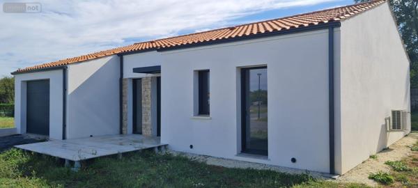 Maison individuelle à vendre à Chaniers en Charente-Maritime (17610), ref : Ref 02062