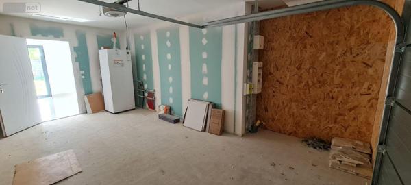 Maison individuelle à vendre à Chaniers en Charente-Maritime (17610), ref : Ref 02062