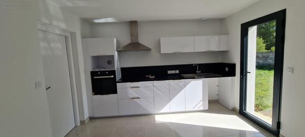 Maison individuelle à vendre à Chaniers en Charente-Maritime (17610), ref : Ref 02062