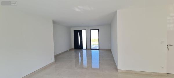 Maison individuelle à vendre à Chaniers en Charente-Maritime (17610), ref : Ref 02062