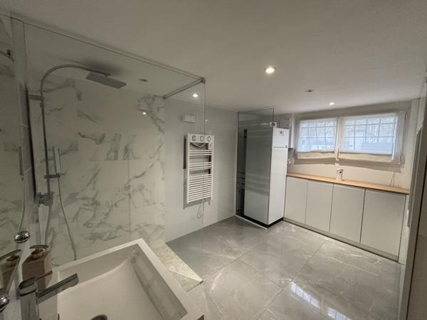 EXCEPTIONNEL PAVILLON A LOUER AVEC JACUZZI