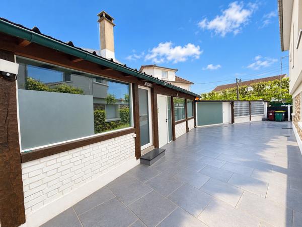 EXCEPTIONNEL PAVILLON A LOUER AVEC JACUZZI