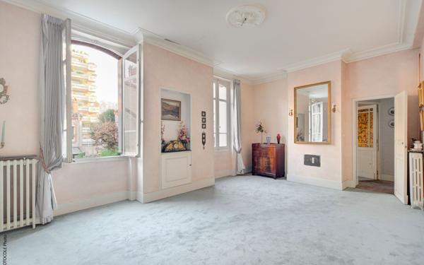 Appartement à vendre    5 pièces •  Toulouse