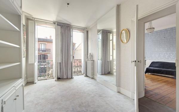 Appartement à vendre    5 pièces •  Toulouse