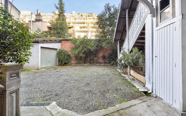 Appartement à vendre    5 pièces •  Toulouse
