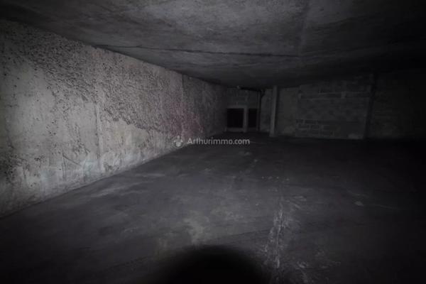 Location Parking 12 m2 à Asnières-sur-Seine