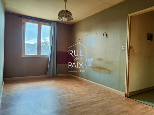 86140 LENCLOITRE Maison Lencloitre 5 pièce(s) 119.82 m2