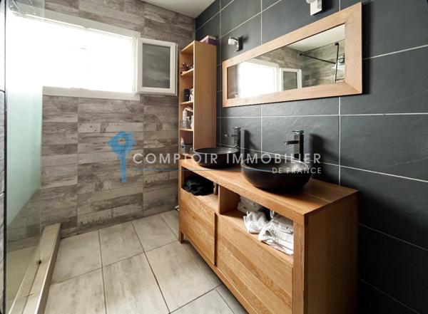 Maison
                                                                                                                                                                                                                                                                                                                        5 pièce(s)                                                                                                                                                                                                          3 chambre(s)                                                                                                                                                                                                          140  m²