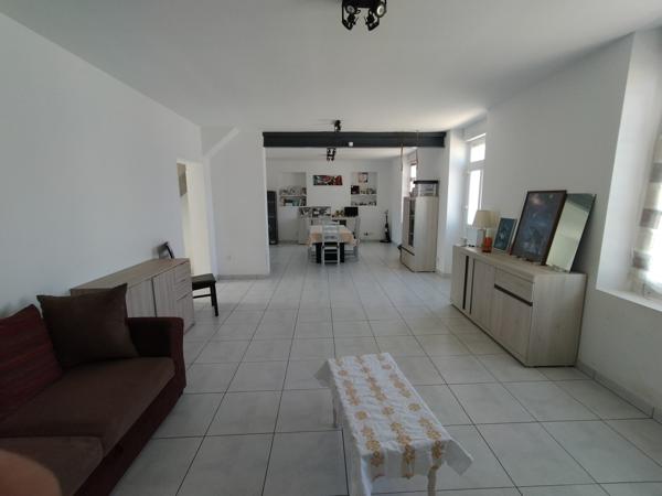 À vendre - Maison, 7 pièces située à Lhomme (72340)