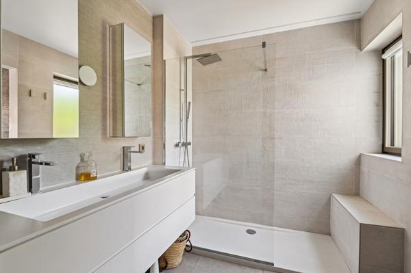 Vente Appartement de luxe Neuilly-sur-Seine 5 Pièces 150 m²