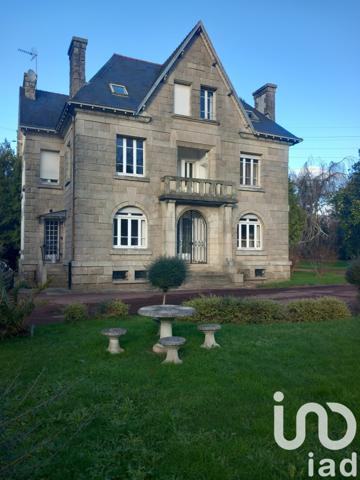 Maison 12 pièces de 392 m² à Ergué-Gabéric (29500)