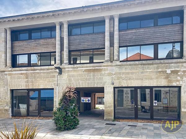 Appartement à vendre Lesparre Medoc - 2 pièces, 43m² avec 1 chambre(s) à 49 500€ - AJP Lesparre Immobilier