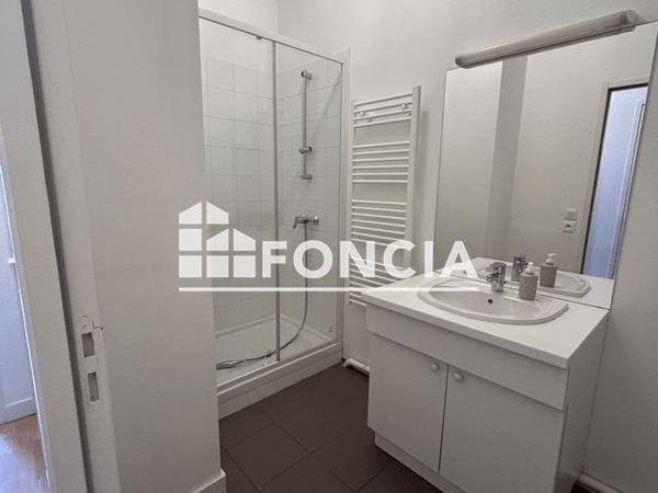 Location Appartement 3 pièces 67.99 m² - 33 RUE DU TEMPS PASSE Bordeaux 33000