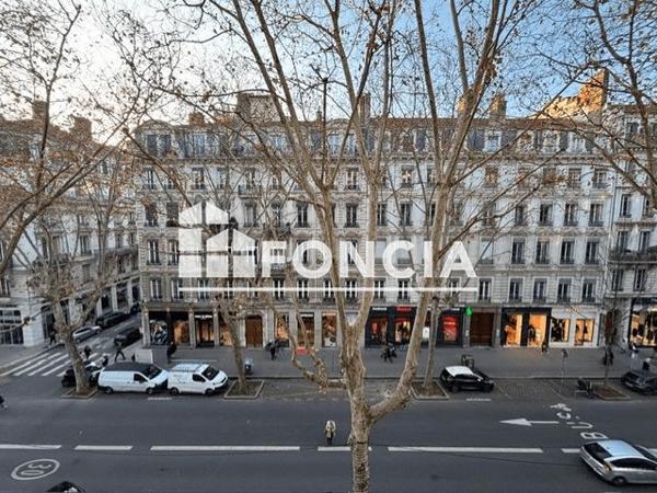 Location Appartement 3 pièces 89.75 m² - 15 AVENUE DE SAXE Lyon 69006