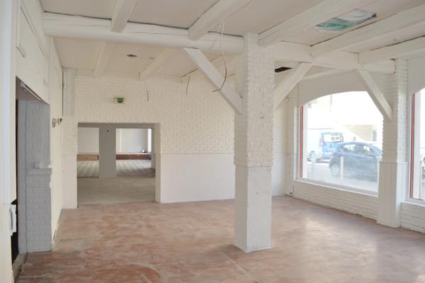 04 Manosque Murs commerciaux à vendre / 350 m2 Centre ville