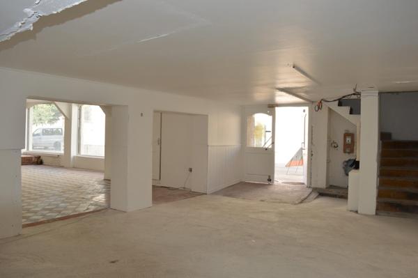 04 Manosque Murs commerciaux à vendre / 350 m2 Centre ville