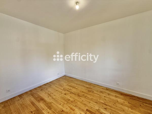 Appartement
         2 pièces
        - 40 m² 170 000 € *