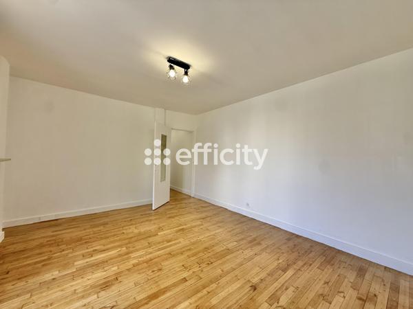 Appartement
         2 pièces
        - 40 m² 170 000 € *