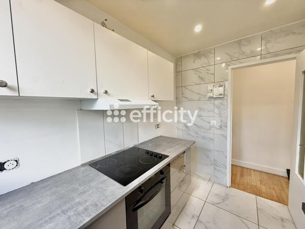 Appartement
         2 pièces
        - 40 m² 170 000 € *