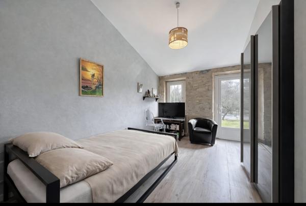 Saint-Rémy-de-Provence (13210) Superbe propriété en pierre avec dépendances et piscine