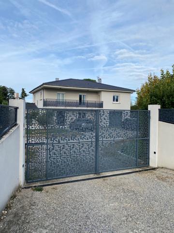 Chabeuil (26120) Grande maison à Chabeuil