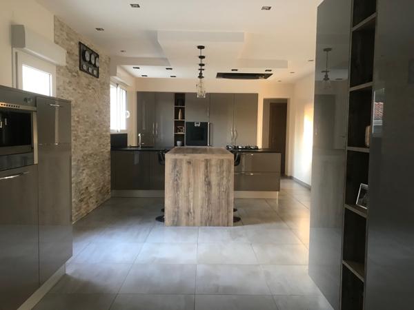 Chabeuil (26120) Grande maison à Chabeuil