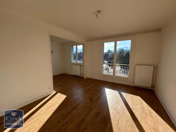 Appartement à louer 4 pièces 66.35m²
