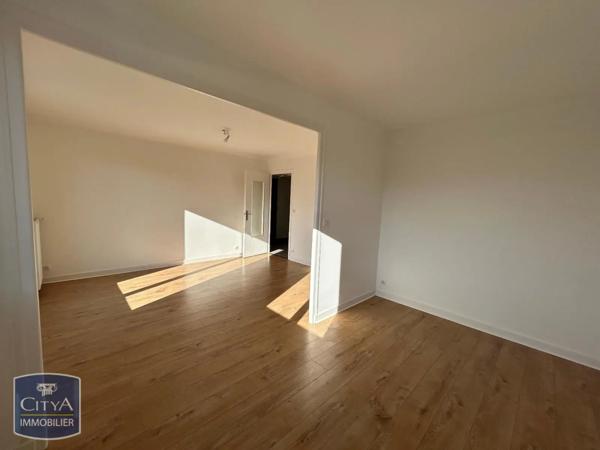 Appartement à louer 4 pièces 66.35m²